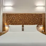 Couette-café Eco Urban 4*