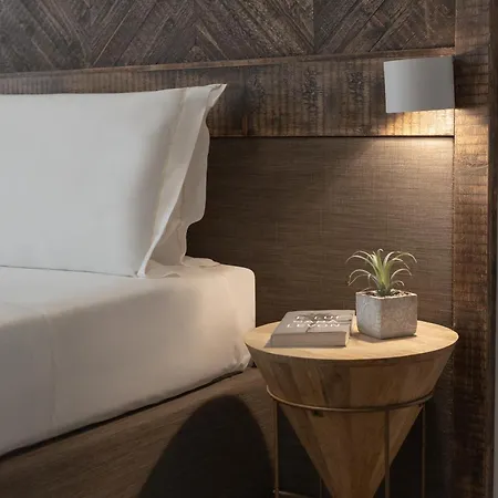 Eco Urban Bed & Breakfast 4*
