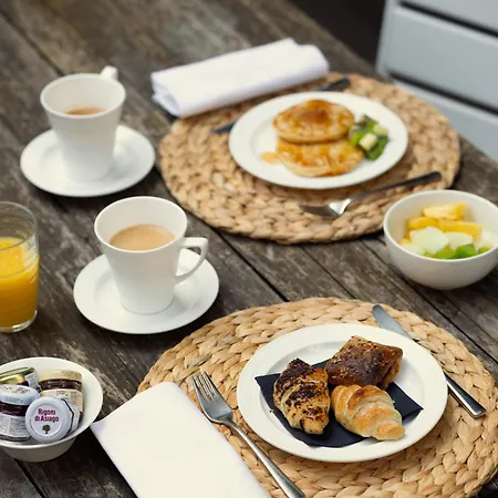 Eco Urban Bed & Breakfast 4*