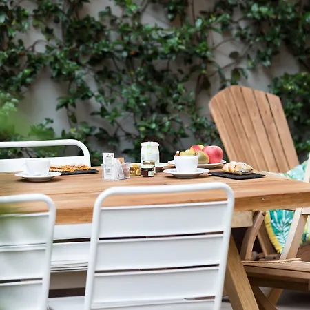 Couette-café Eco Urban 4*
