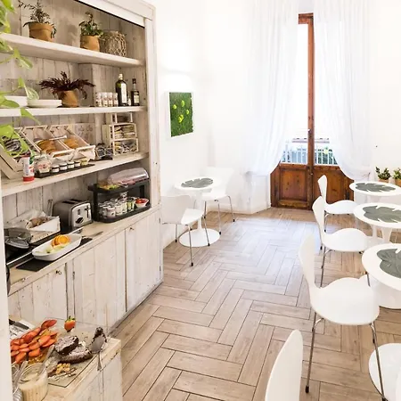 Oda ve Kahvaltı Eco Urban Floransa